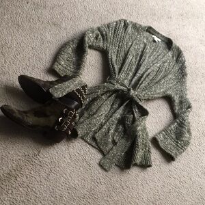 FOREVER 21/“OLIVE MARTINI & WHITE MARBLE TIE FRONT CARDIGAN